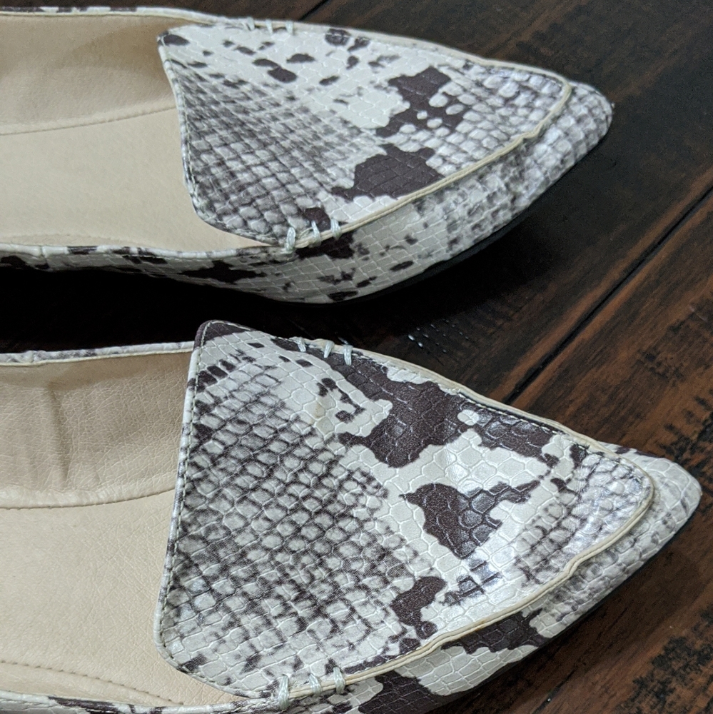 Madden Girl flats sz 6